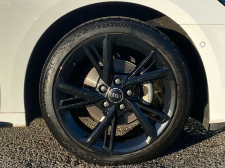 2024 Audi A3 30 TFSI 110HP S Line Black Edition Styling €38,495 thumbnail