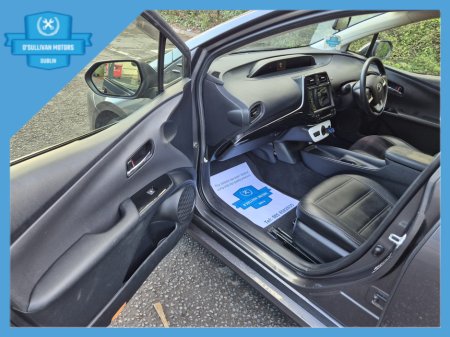 2016 Toyota Prius - thumbnail 15