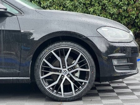 2016 Volkswagen Golf HIGHLINE R-LINE PACK 1.4 TSI AUTO // FULL SERVICE HISTORY // LOW MILEAGE // REVERSE CAMERA €16,900 thumbnail