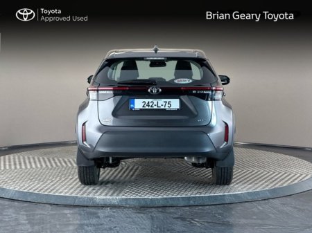2024 Toyota Yaris Cross HYBRID LUNA €28,950 thumbnail