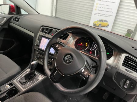 2017 Volkswagen Golf 1.2 TSI 110 bhp DSG Comfortline €13,995 thumbnail