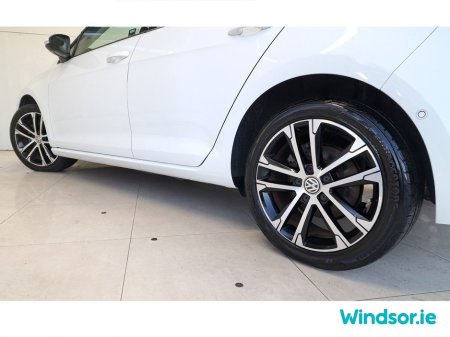 2019 Volkswagen Golf HIGHLINE AUTO €19,995 thumbnail