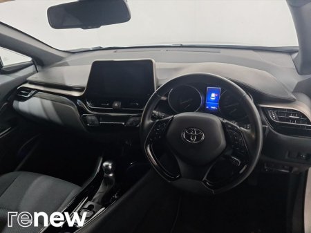 2019 Toyota C-HR 1.8 HYBRID SPORT €18,900 thumbnail