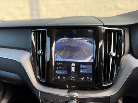 2018 Volvo XC60 - thumbnail 29