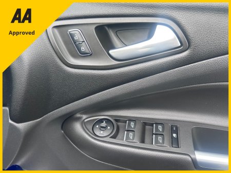 2015 Ford Kuga - thumbnail 15