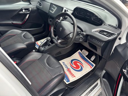 2016 Peugeot 208 - thumbnail 4