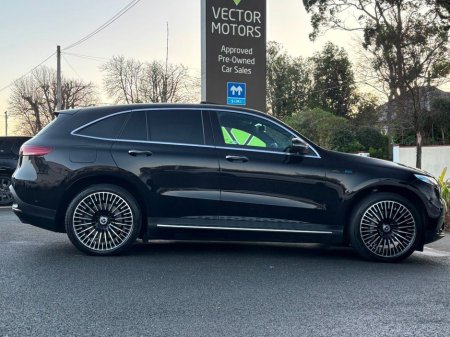 2022 Mercedes-Benz EQC AMG LINE PREMIUM SUNROOF 400 €36,995 thumbnail