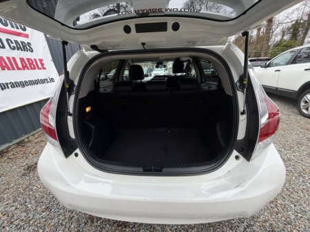 2017 Toyota Aqua - thumbnail 7