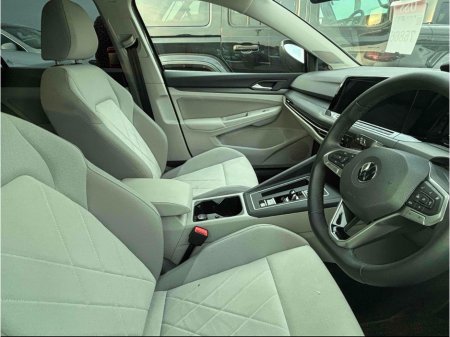 2021 Volkswagen Golf SUN ROOF**STYLE 1.5 ETSI  150BHP AUTOMATIC * 2 KEYS, 3 STAGE HEATED SEATS, DUAL ZONE CLIMATE CONTROL, APPLE CARPLAY//ANDROID AUTO, PARKING SENSORS FRONT & REAR, REAR VIEW CAMERA, AUTO LIGHTS, ISOFIX * €27,950