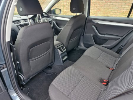 2016 Skoda Octavia - thumbnail 13