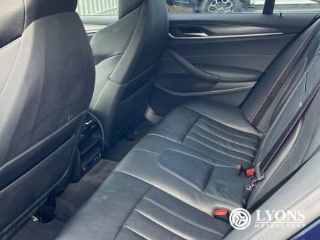 2021 BMW 5 Series - photo 5