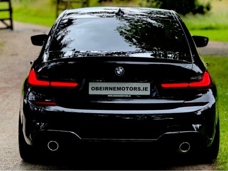 2022 BMW 3 Series - view 3