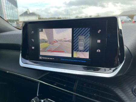 2023 Peugeot 2008 - thumbnail 12