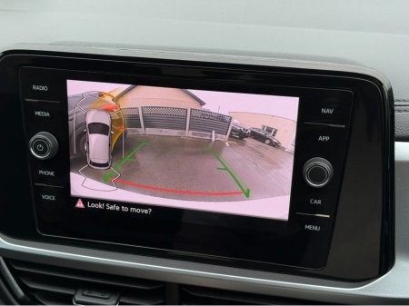 2024 Volkswagen T-Roc - thumbnail 11