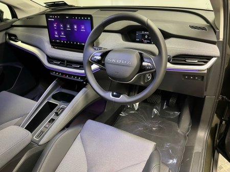 2025 Skoda Enyaq Edition IV 85 - Reversing Camera - Sat Nav - Climate Control - Heated Seats - Keyless Start - Apple CarPlay/Android Auto €39,950 thumbnail