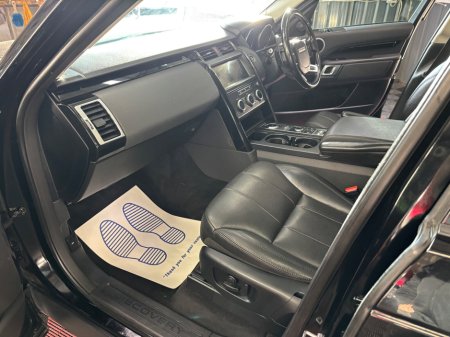 2019 Land Rover Discovery - thumbnail 15