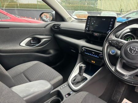 2021 Toyota Yaris - thumbnail 6