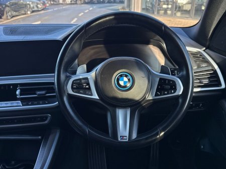 2022 BMW X5 xDrive45e M Sport €65,950 thumbnail