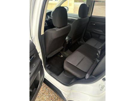 2018 Mitsubishi Outlander - thumbnail 7