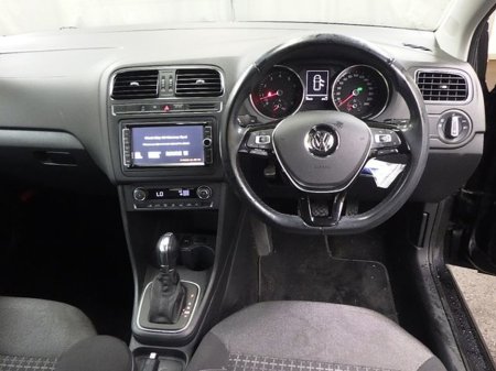 2015 Volkswagen Polo - thumbnail 2