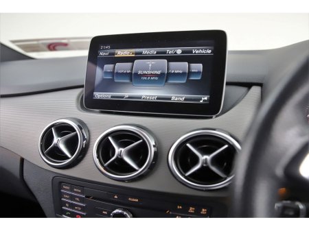 2017 Mercedes-Benz B Class B180 1.6 *PARK SENSORS*REVERSE CAM* €16,890 thumbnail