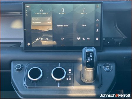 2025 Land Rover Defender - thumbnail 11