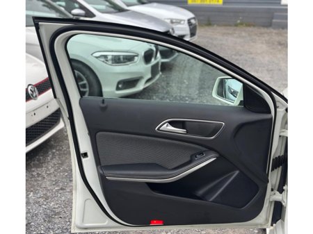 2016 Mercedes-Benz A Class - thumbnail 6