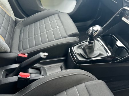 2026 Citroen C3 PLUS PURE TECH 100 thumbnail