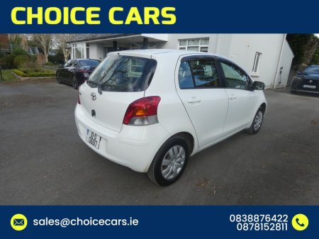 2010 Toyota Vitz - photo 5