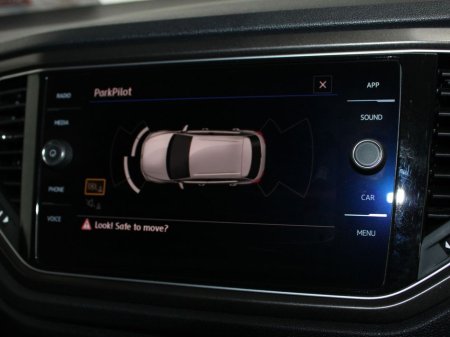 2019 Volkswagen T-Roc Design 1.6tdi M6f115hp 5DR €20,500 thumbnail