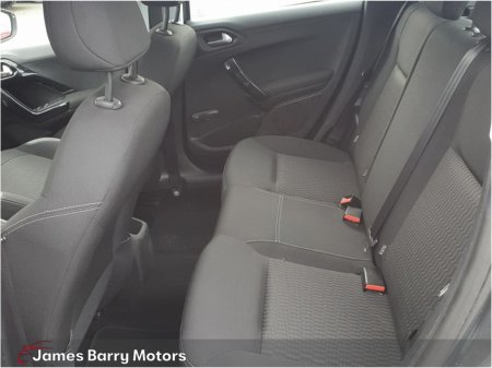 2016 Peugeot 208 - thumbnail 12