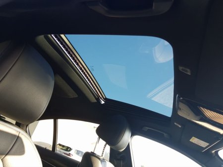 2022 BMW 5 Series - thumbnail 23