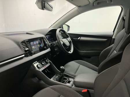 2025 Skoda Karoq Selection 2.0TDI 115BHP - Reversing Camera - Climate Control - Cruise Control - Auto Lights/Wipers - Apple CarPlay/Android Auto €36,950