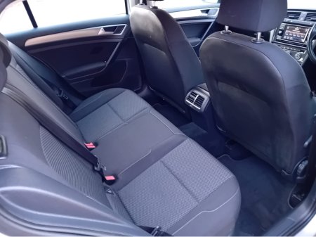 2017 Volkswagen Golf - thumbnail 12