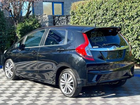 2017 Honda Fit - thumbnail 5