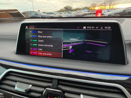 2020 BMW 7 Series - thumbnail 44