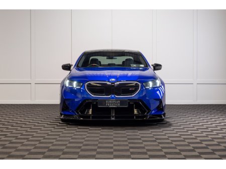 2025 BMW M5 - thumbnail 2