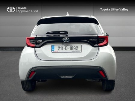 2021 Toyota Yaris YARIS HYB L/SPORT MONO €22,950 thumbnail