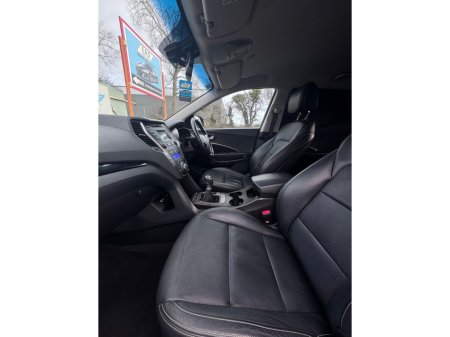 2015 Hyundai Santa Fe COMMERCIAL 4WD EXECUTIVE 4DR €11,800 thumbnail