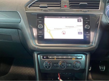 2018 Volkswagen Tiguan - thumbnail 18