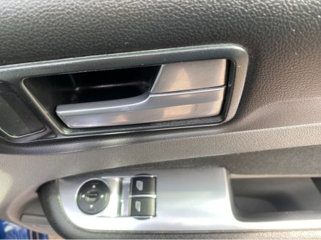 2011 Ford Focus - thumbnail 15