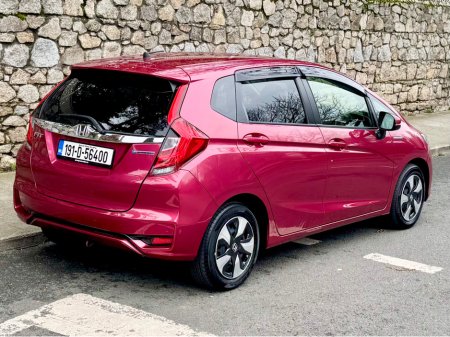 2019 Honda Fit HYBRID!!HIGH SPEC!!ONLY 18K MLS!! €14,900 thumbnail