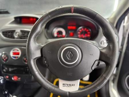 2012 Renault Clio - thumbnail 24