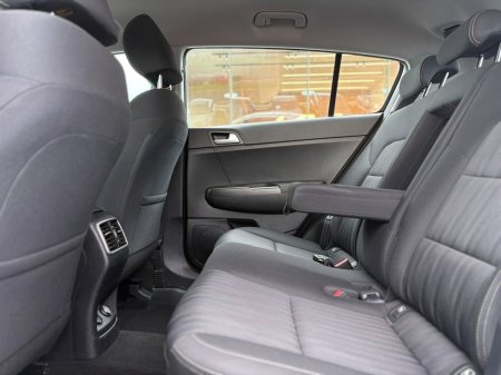 2019 Kia Sportage - thumbnail 4