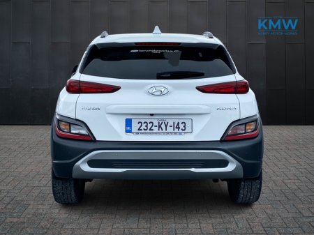 2023 Hyundai Kona - view 2