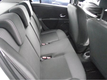 2013 Renault Clio III COLLECTION 1.2 75 5DR €4,950 thumbnail