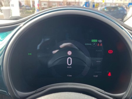 2025 Fiat 500e - thumbnail 16