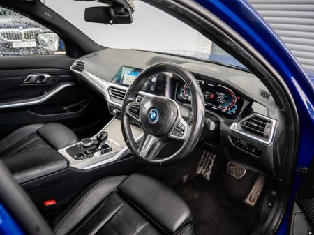 2022 BMW 3 Series - thumbnail 11