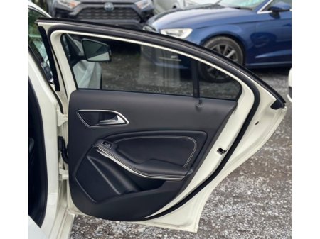 2015 Mercedes-Benz A Class - thumbnail 7