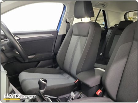 2023 Volkswagen T-Roc LIFE TDI 2.0 Diesel Manual €27,495 thumbnail